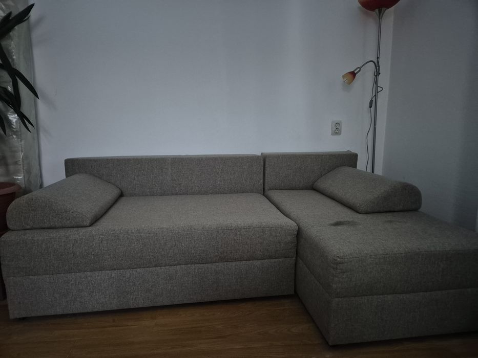 Vând coltar extensibil 210x135