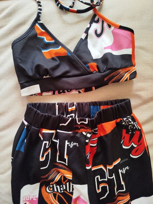 Дамски комплект от две части