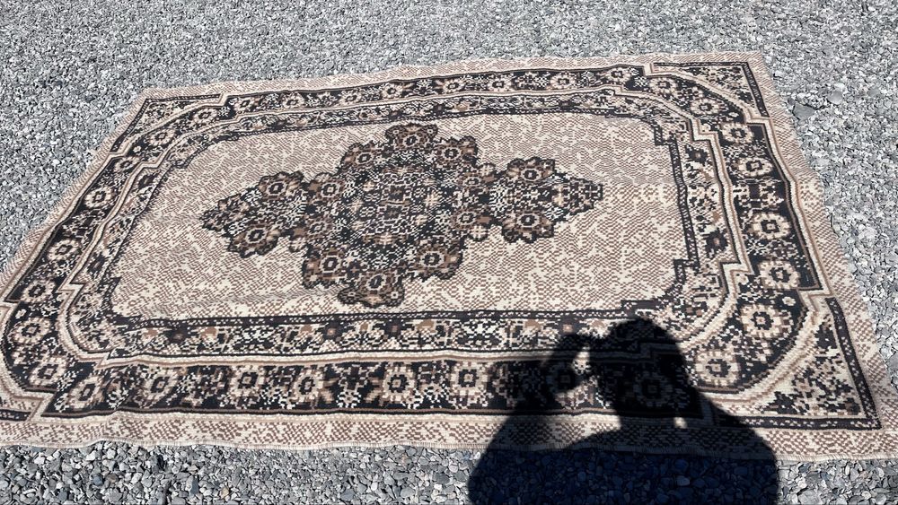 Ковры, паласы, отдам