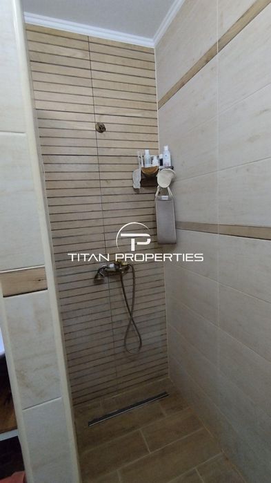 Продава се Тристаен апартамент в Бургас, Зорница - 98 кв.м за 3016 €/кв.м - Снимка #9