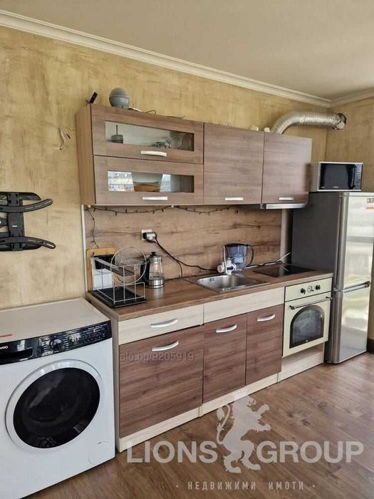 Дава се под наем Двустаен апартамент в Варна, Център - 65 кв.м за 625 € - Снимка #3