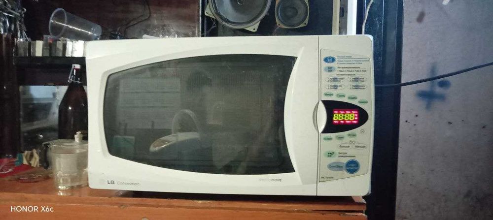 Микроволновая печь LG MC-7642W