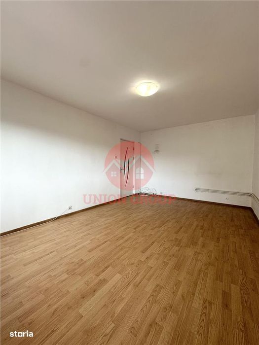 Apartament 4 Camere Decomandat, Etaj 2, Zona KM 4-5