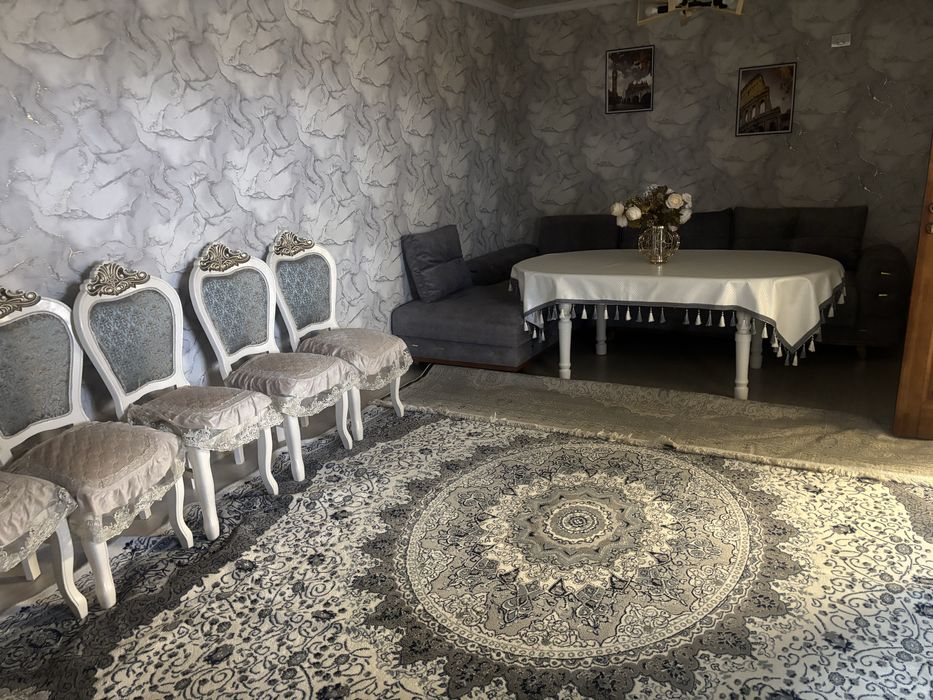 Диван стол стуля