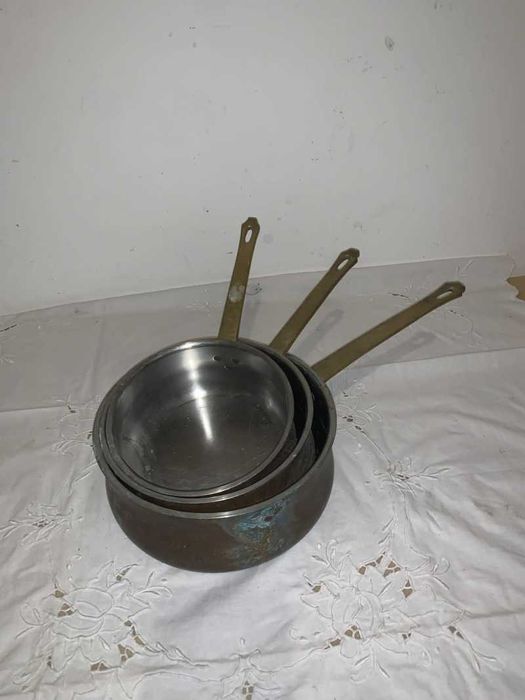 Set de 3 oale din cupru cu maner din bronz