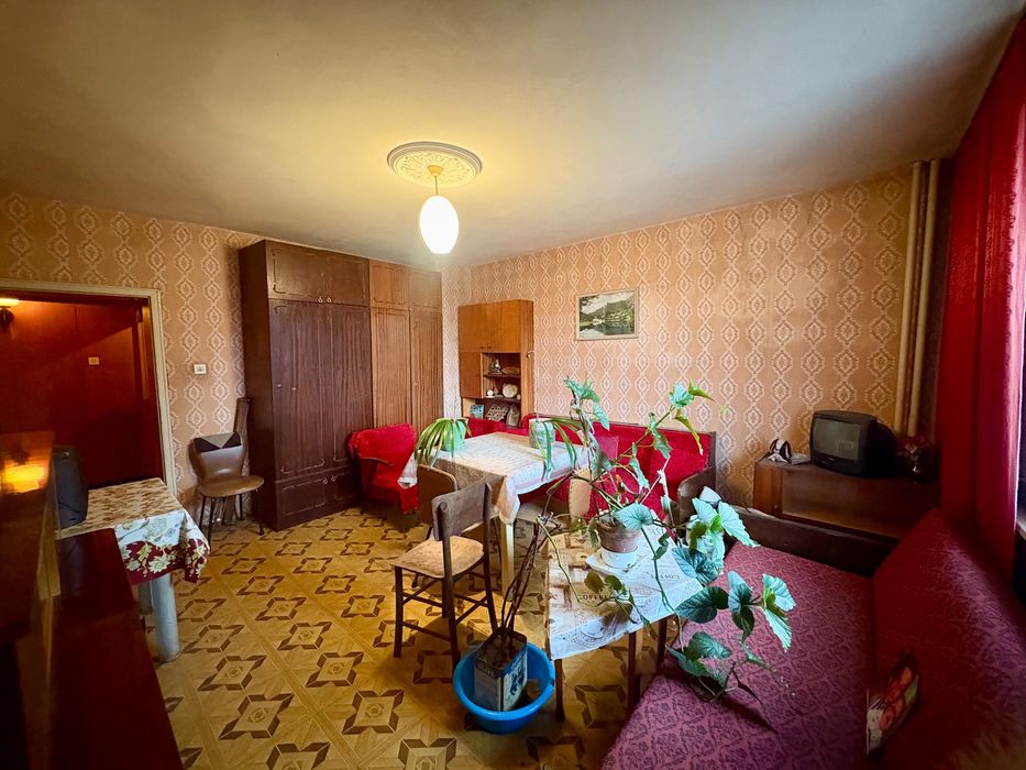 Продава се Тристаен апартамент в Търговище, Вароша - 72 кв.м за 762 €/кв.м - Снимка #1
