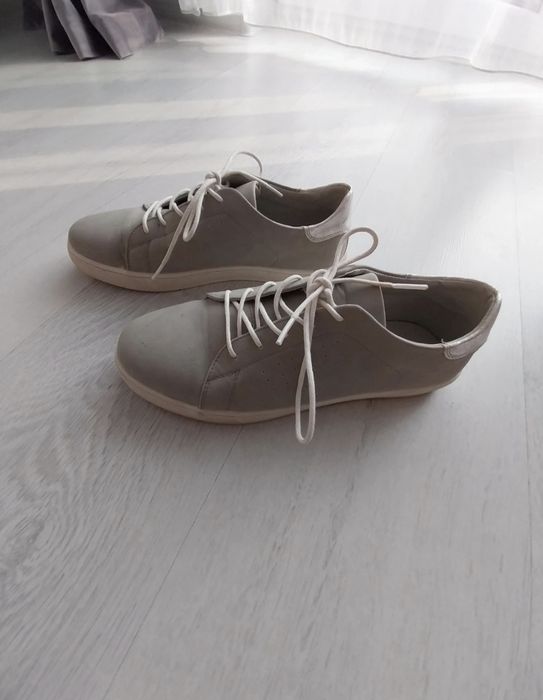 Pantofi cu șiret gri