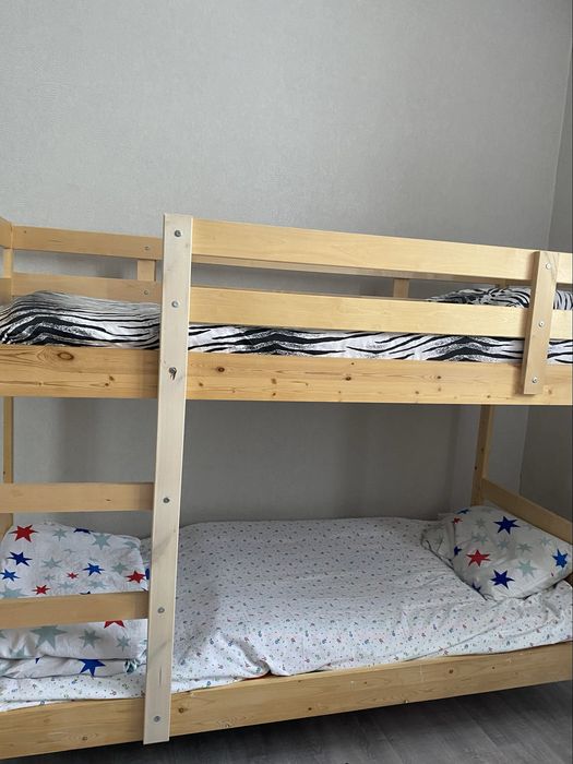 Кровать двухъярусная