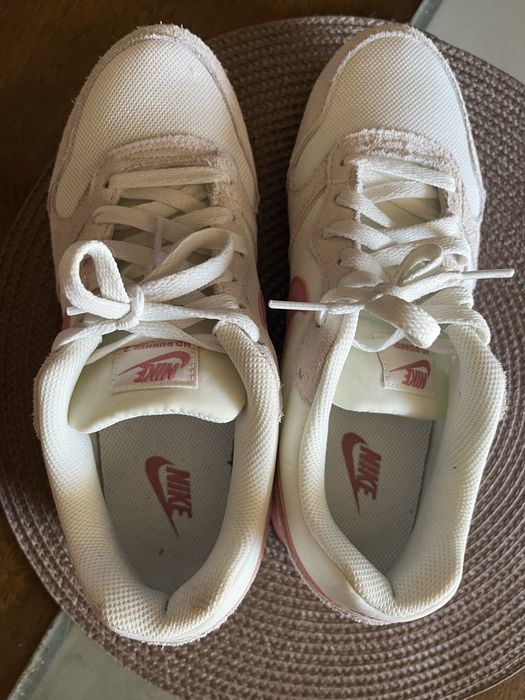 Нови маратонки Nike два модела