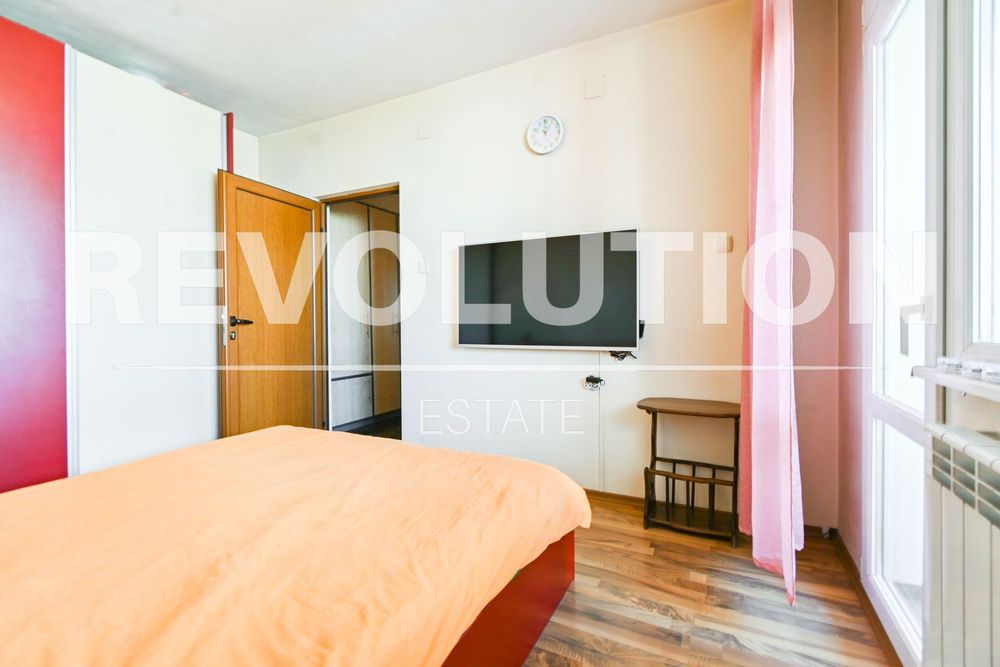 Дава се под наем Двустаен апартамент в София, Зона Б-18 - 80 кв.м за 613 € - Снимка #5