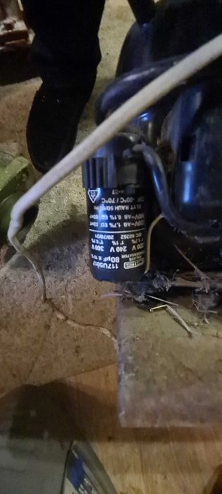 Холодильный компрессор Sc 10d  на 404 на фреоне