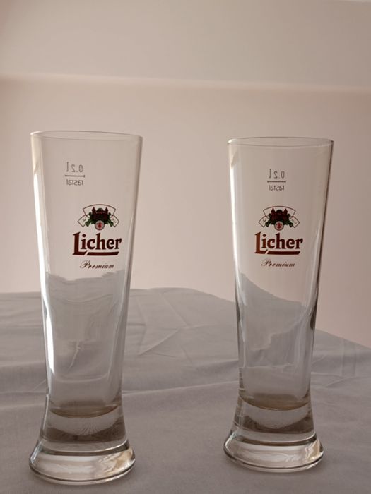 Pahare set șampanie, bere, cocktail.