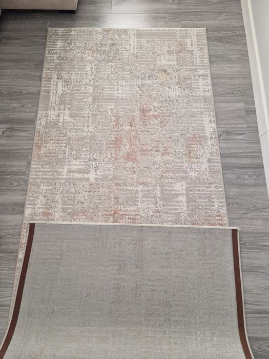 Коврик в отличном состояний