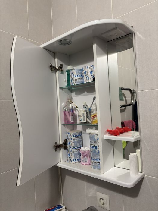 Продается ванная мебель