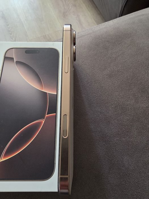 Apple iPhone 16 Pro Max