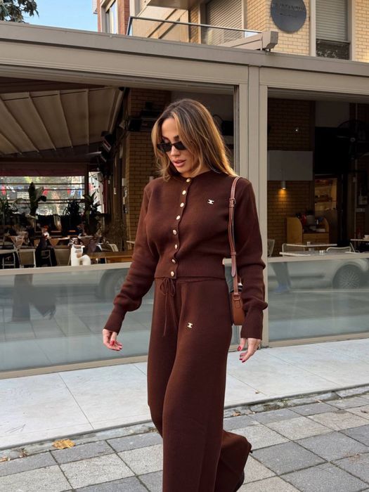 Дамски комплект от плетиво