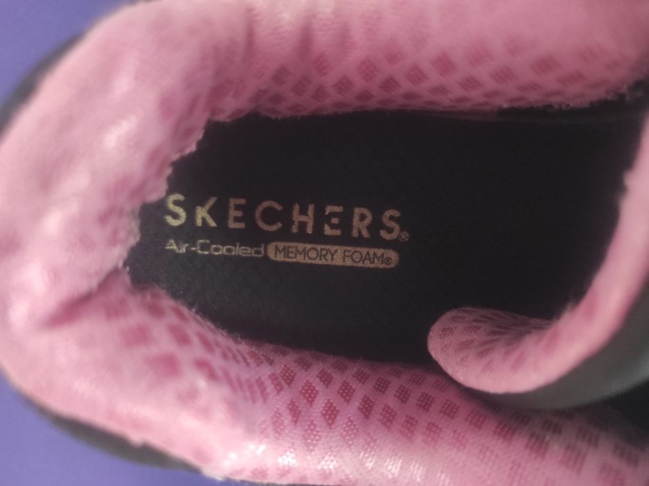 Adidași Skechers fete