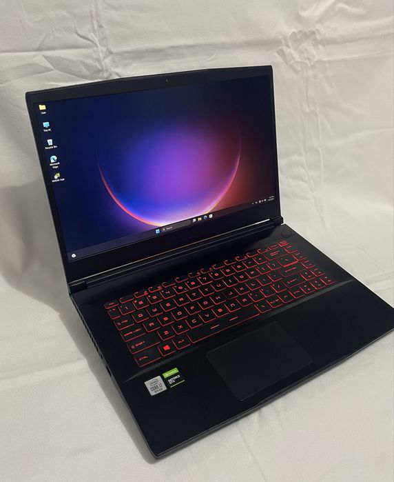 Laptop Gaming MSI GF63 Thin i7-10750H 8GB 512GB SSD Defect GTX 1650 Ti