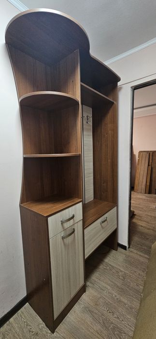 Продам прихожую бу