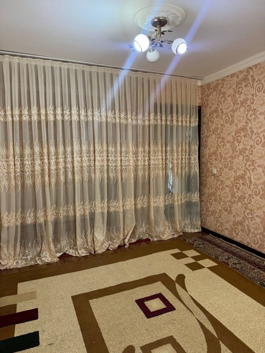 1-комнатная квартира, 8 микрорайон, 31 м², 1 этаж