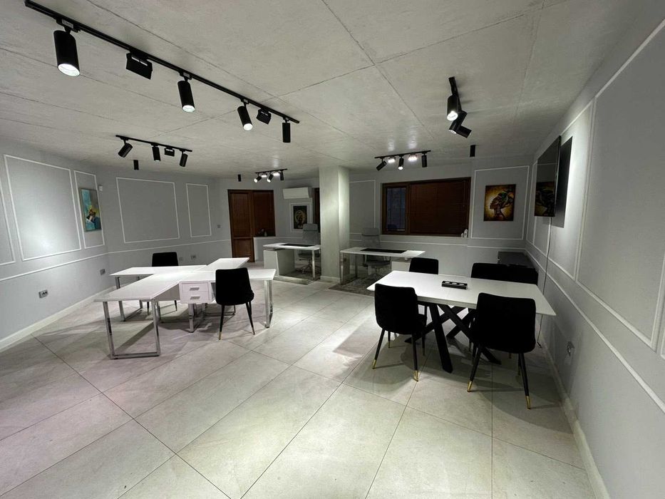 Луксозен офис в гр.Пловдив - Център!