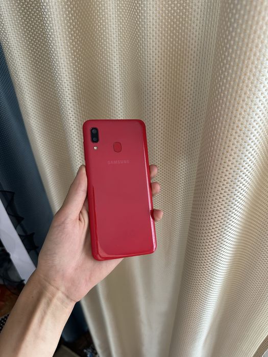 Продам Самсунг А 20 32gb