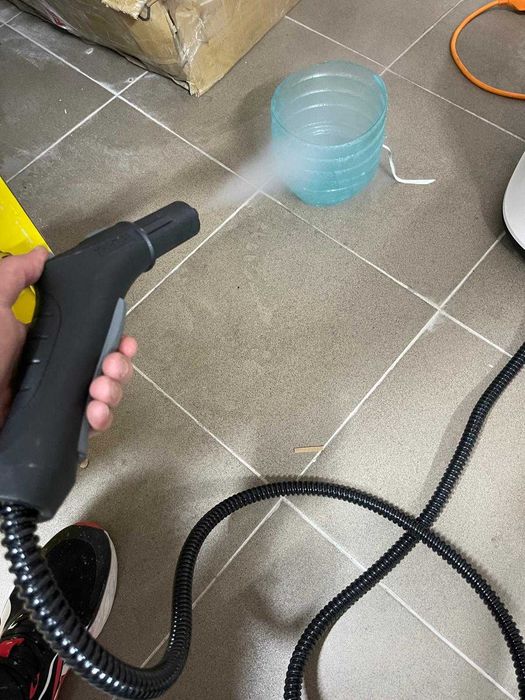 Aparate de curatat cu abur Karcher SC 4 Deluxe, 1.513-460.0, 2000W, 3.5bar, incalzire 4 min, Alb/Negru