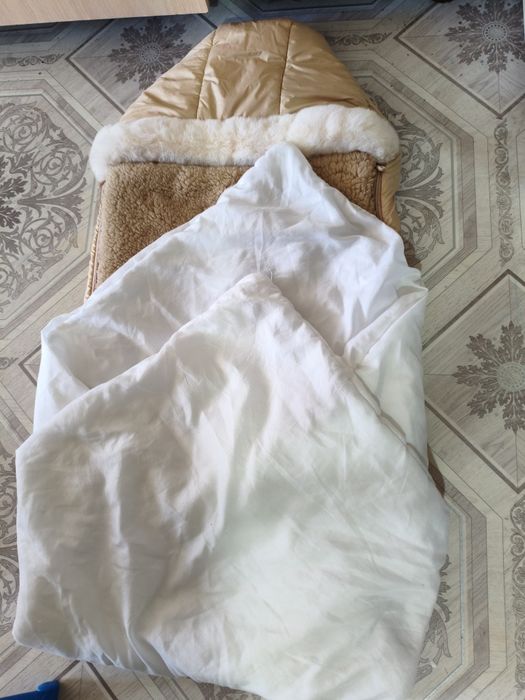 Продам конверт на выписку