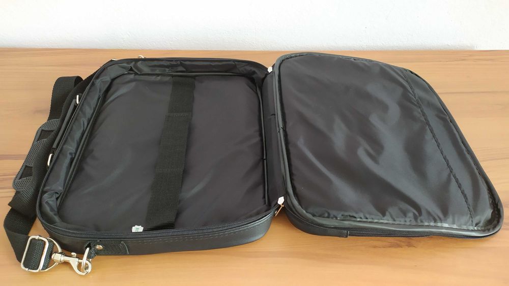 Чанта за лаптоп от еко кожа