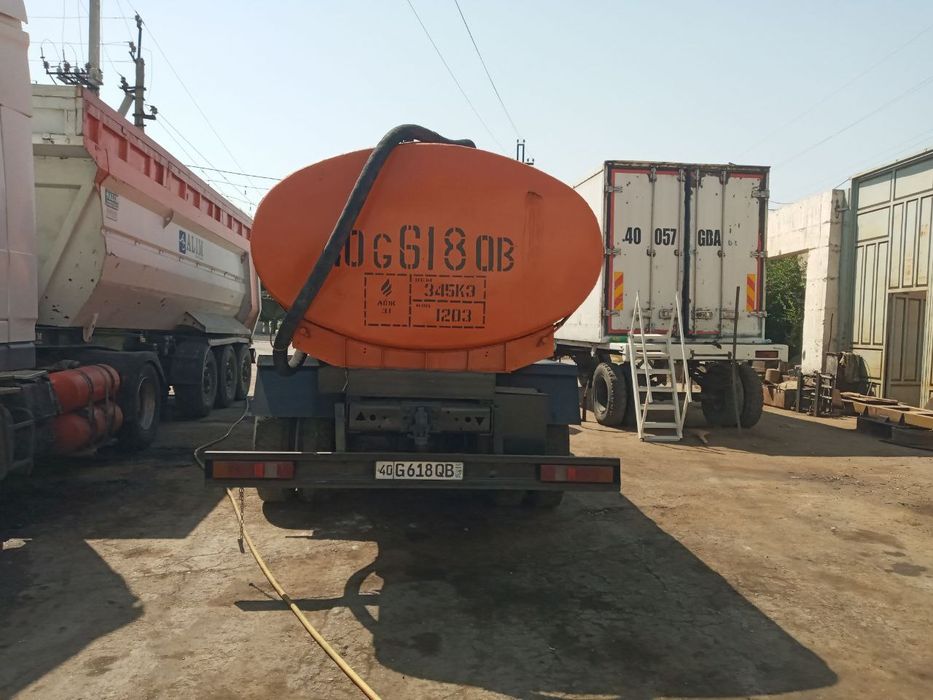 Камаз бензавоз (водавоз) сотилади 1986йил