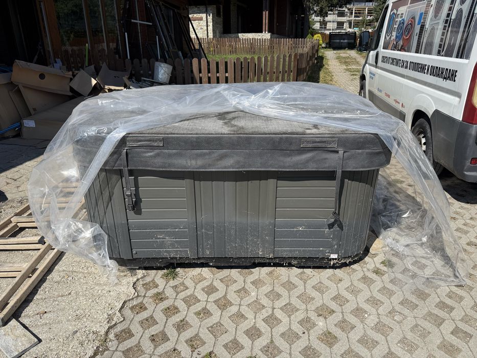 Продавам джакузи