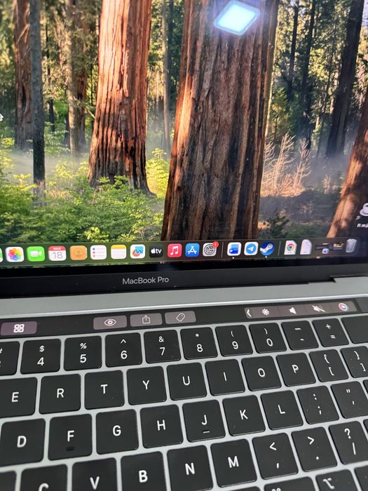 ideal Macbook pro i5 srochno