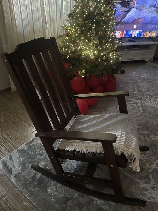 Кресло качалка дерево