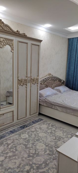 Ойбек Айбек метро аренда 3 комн евро