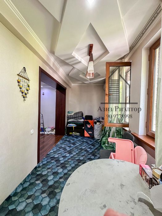 3/2/4 Ялангач школа 190 кирпич 2х6 балкон