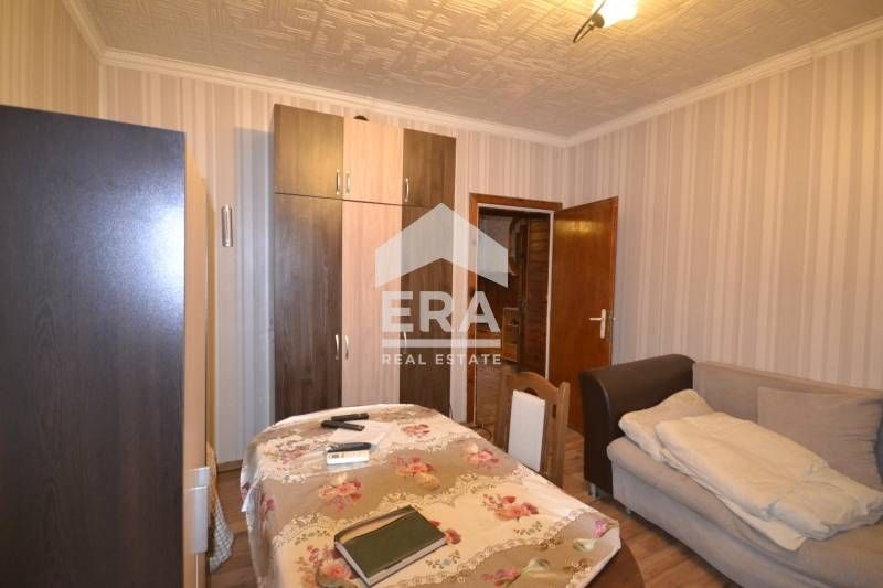 етаж от къща с гараж  кв.Воеводски