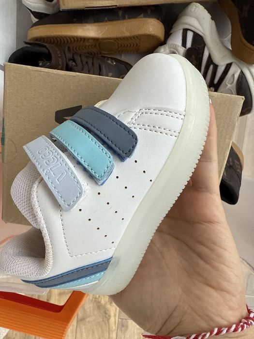 Маратонки светещи