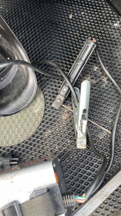 Сварочный аппарат со шлемом