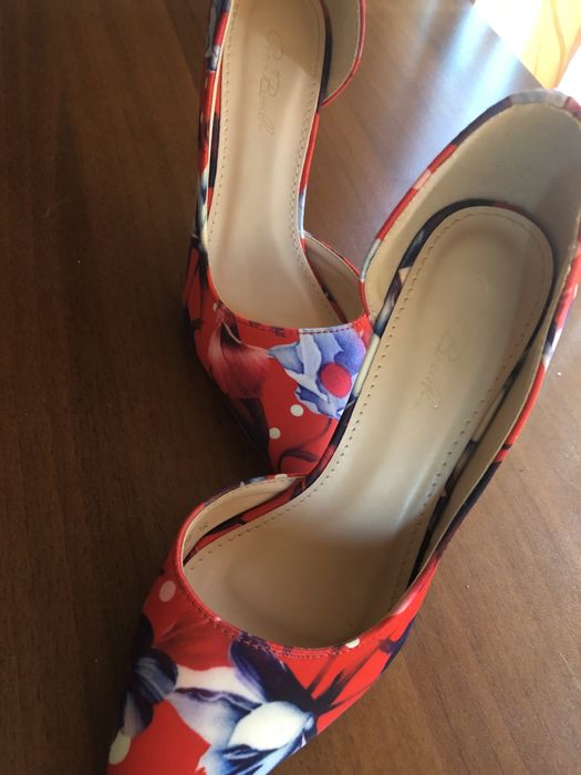 Продавам уникални обувки