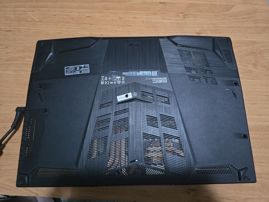Laptop gaming MSI bravo 15 A4DDR