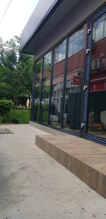 Închiriez spatiu comercial