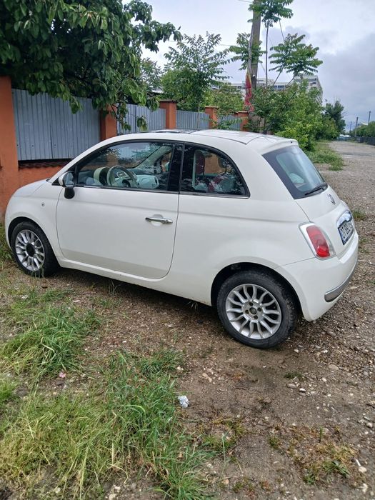 Fiat 500 anul 2010 benzina