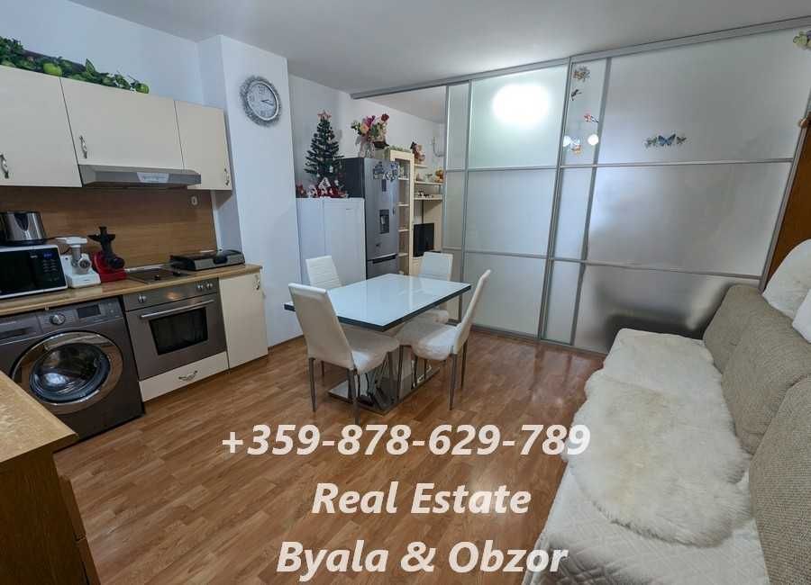 Продава се Двустаен апартамент в Бяла - 87 кв.м за 914 €/кв.м - Снимка #13