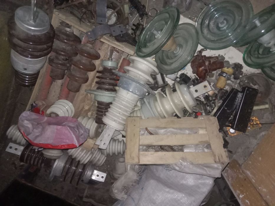 Наконечники,Изоляторы  ПС ,проходные изоляторы