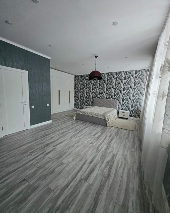 Сдам 4Комн ЛЮКС .кв в рн.Горпарка