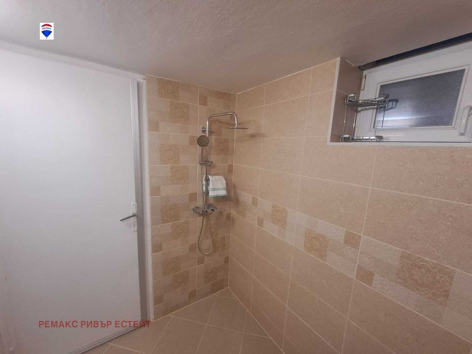 Тристаен апартамент под наем в центъра на гр. Русе