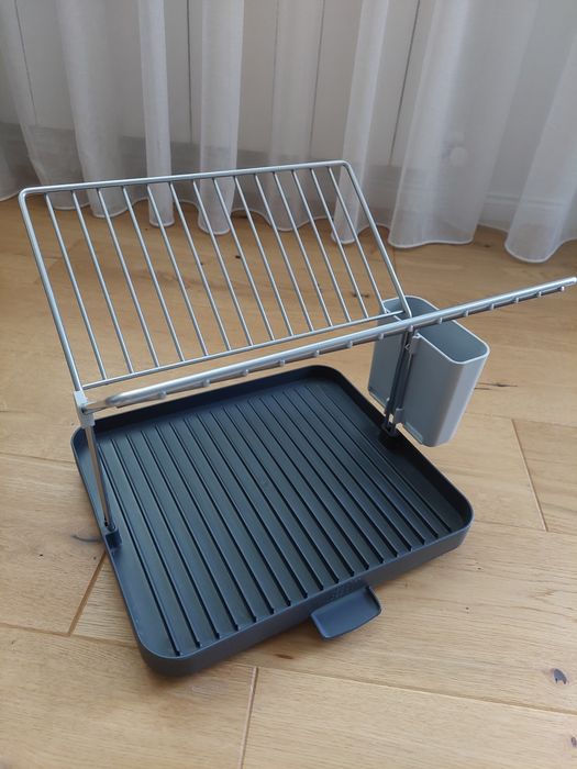 Scurgător de vase Joseph Joseph Y-Rack
- cu două nivele, din oțel inox