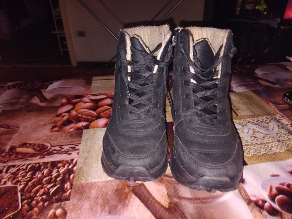 Продавам детски ботуши Nike