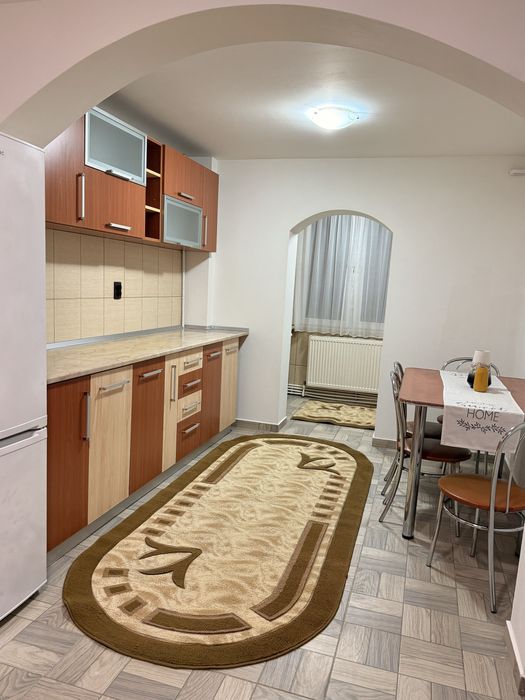 Inchiriez apartament 2 camere