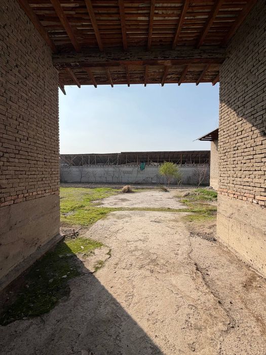 Ховли уй сотилади